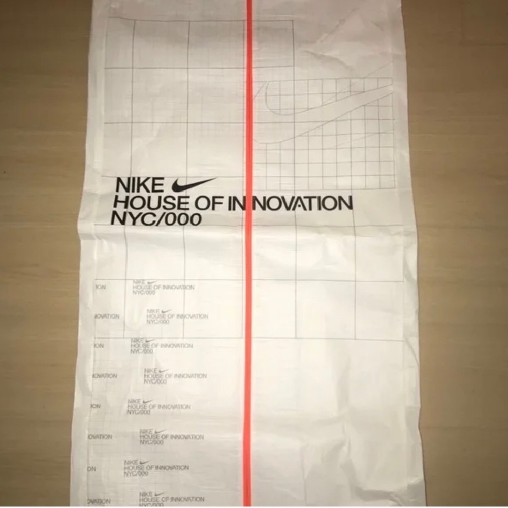 Nike House of Innovation Travel Garment Bag